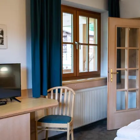 酒店 德尔奥姆豪夫酒店 4*