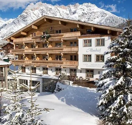 Der Almhof Hotel 4*