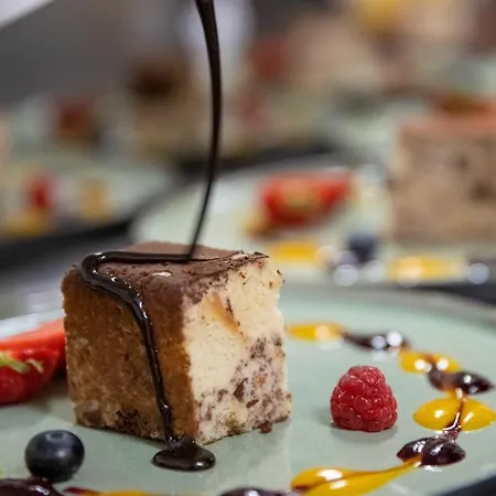 Ξενοδοχείο Der Almhof 4*