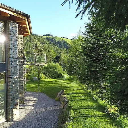 Der Almhof Hotel